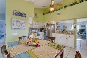 House (2 Bedrooms) | Interior - Little Gasparilla Island Paradise: Walk to Beach! (Placida)