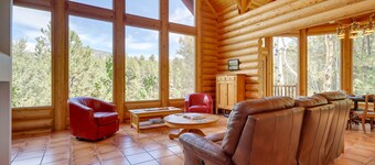 Jemez Springs Sanctuary: Mountain Views, Secluded