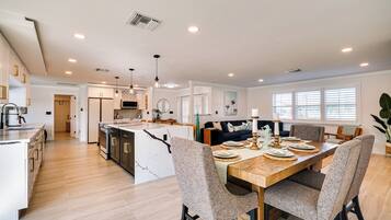 House (3 Bedrooms) | Front of property