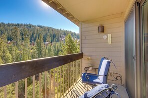 Apartment (1 Bedroom) | Interior - Cozy Condo w/ Balcony - Near Big Sky Resort! (Big Sky)
