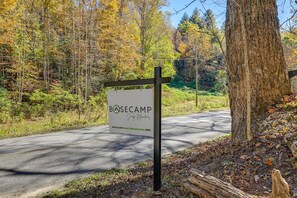 Property grounds - Bryson City Tiny Cabin w/ Deck Near River Access! (Bryson City)