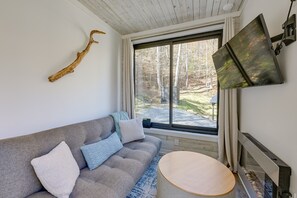 TV, fireplace - Bryson City Tiny Cabin w/ Deck Near River Access! (Bryson City)