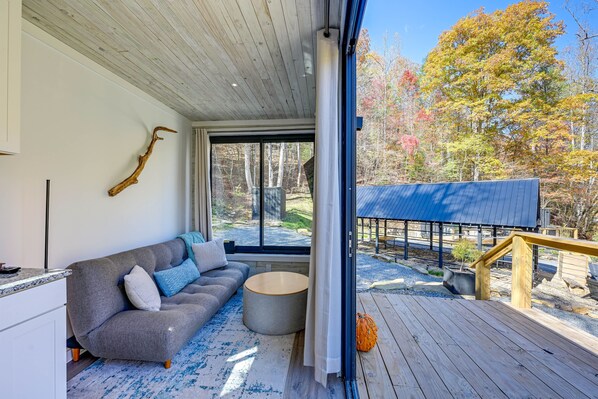 Televisie en een open haard