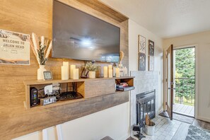 Apartment (0 Bedroom) | Interior