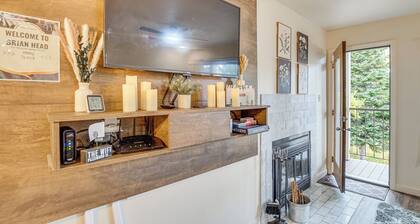 Brian Head Studio Condo w/ Balcony + Mountain View