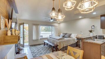 Apartment (0 Bedroom) | Interior