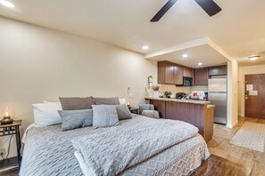 Apartment (0 Bedroom) | Interior