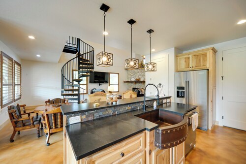 Horseshoe Bay Resort Home ~ 6 Mi to Lake Lbj!