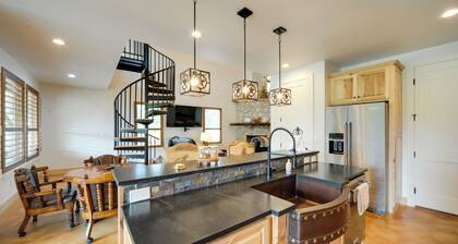 Horseshoe Bay Resort Home ~ 6 Mi to Lake Lbj!