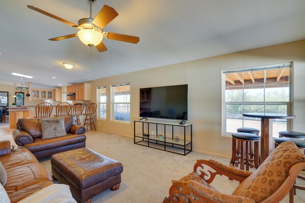 House (4 Bedrooms) | Interior