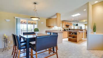 Rumah (4 Bedrooms) | Interior