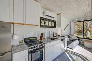 獨棟房屋 (1 Bedroom) | 私人廚房 | 烤箱、爐台、洗碗機、攪拌器