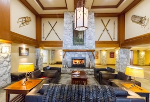 Apartment | 1 bedroom - Aspens by Whistler Blackcomb Vacation Rentals (Whistler)