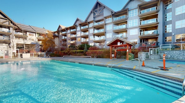 Exterior - Aspens by Whistler Blackcomb Vacation Rentals (Whistler)