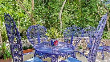 Villa | Terrace/patio