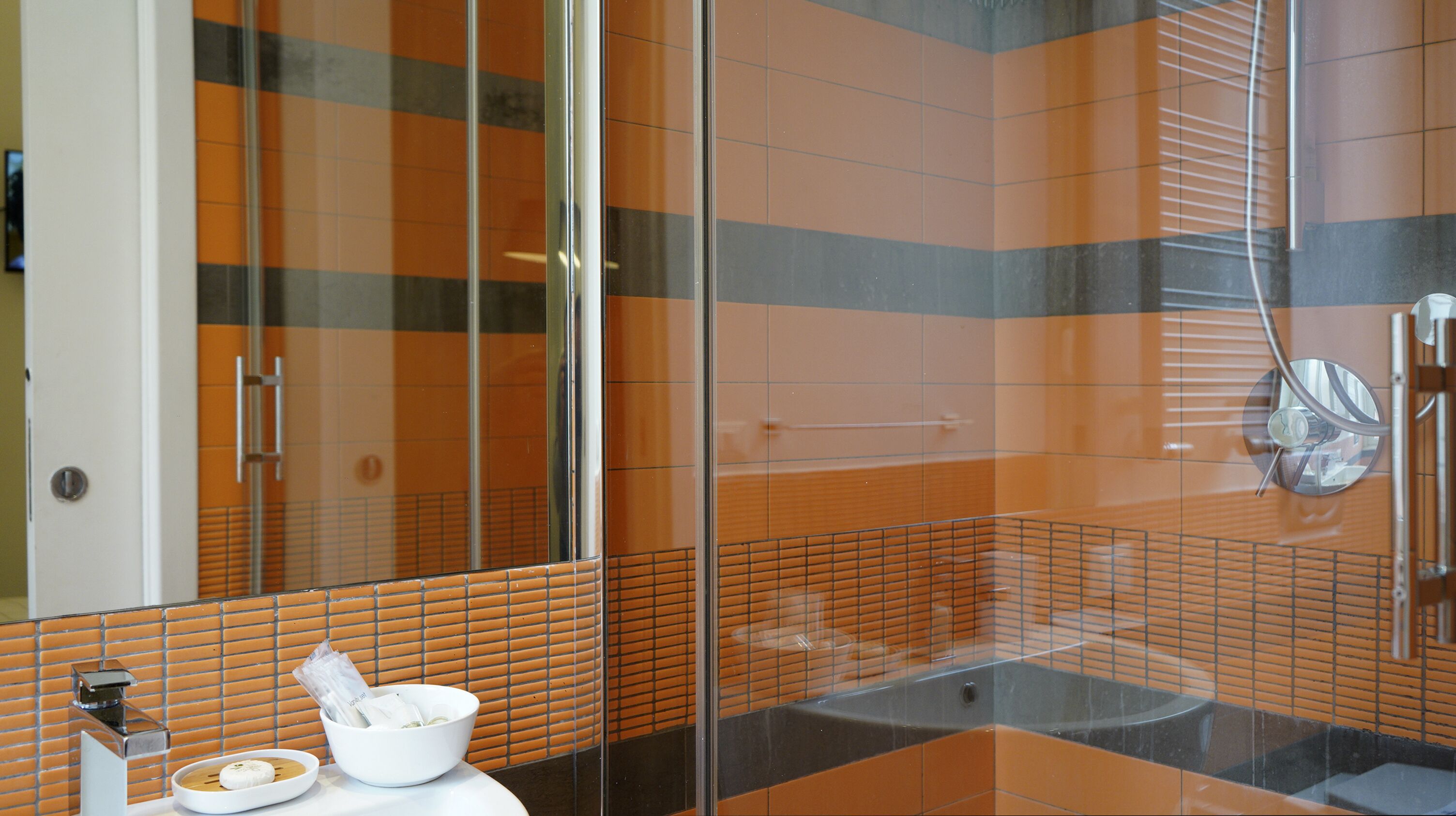 Camera Bea | Két bảo mật tại phòng, màn/rèm cản sáng, phòng cách âm 