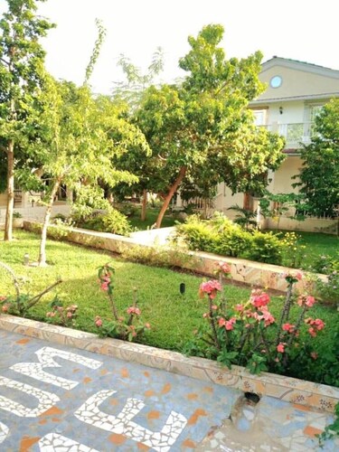 9 mins to the beach, tranquil beautiful peaceful apartment