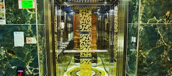 Bianca Hotel Van