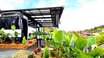 Exclusive Cabin, 2 Katil Ratu (Queen), Mountain View, Mountainside | Teres/patio