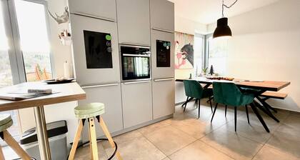 Schicke Wohnung auf 2 Etagen, 2 Badezimmer; nähe A45 und Rothaarsteig