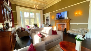 Living room - Kirkhill Estate Rooms (Gorebridge)