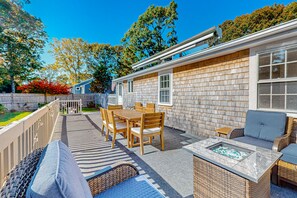 Outdoor dining - Charming home with private pool, deeded bay access, firepit, & W/D (South Dennis)