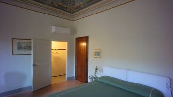 2 camere, ferro/asse da stiro, accesso a Internet, lenzuola