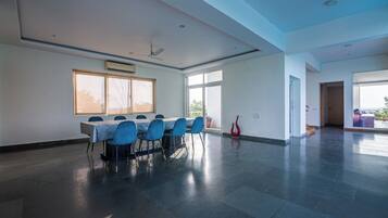 Villa | Family dining