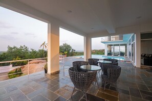 Terrace/patio - Bliss Farm Stay- Hilltop (Hyderabad)