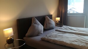1 bedroom, in-room safe, free WiFi, bed sheets