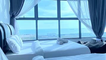 3 bedrooms, individually decorated, individually furnished, desk