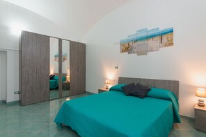 1 bedroom, iron/ironing board, free WiFi, bed sheets - 1 Bedroom Apartment in Ischia (Ischia)