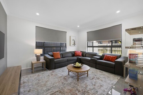 Your Home Away from Home: 4BR Escape