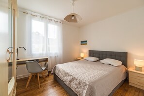 5 soverom, strykejern/-brett, wi-fi (inkludert) og sengetøy