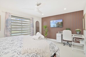 3 chambres, bureau, fer et planche à repasser, Wi-Fi gratuit