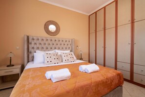 Exterior - Matina's Family House With Your Private Jacuzzi! (Zakynthos)