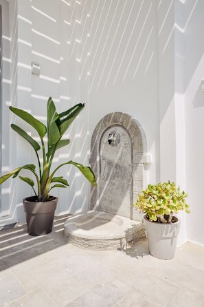 Exterior detail - Villa Nostos 
The Greek traditional way of hospitality  (Prodromos)