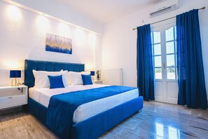 3 bedrooms, in-room safe, desk, iron/ironing board - Villa Nostos 
The Greek traditional way of hospitality  (Prodromos)