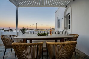 Outdoor dining - Villa Nostos 
The Greek traditional way of hospitality  (Prodromos)