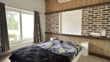 1 bedroom, WiFi, bed sheets