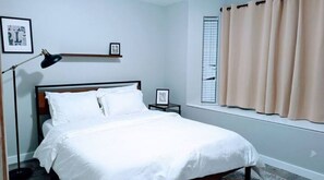 3 slaapkamers, een strijkplank/strijkijzer, wifi, beddengoed