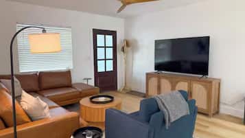 Smart TV, books, stereo