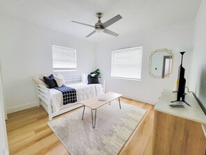 3 bedrooms, desk, iron/ironing board, WiFi