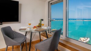 Apartment | 2 bedrooms - Minimal Loft With Sea View Over Zakynthos Harbor! (Zakynthos)