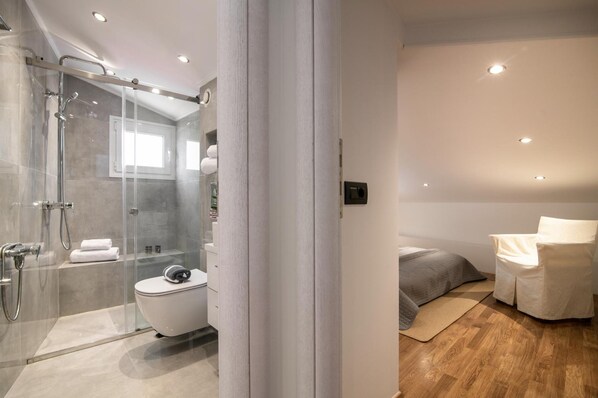 Apartment - Minimal Loft With Sea View Over Zakynthos Harbor! (Zakynthos)