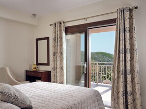 House | Exterior - Karousa Villa - Karousa Villas Anafonitria Zakynthos (Zakynthos)