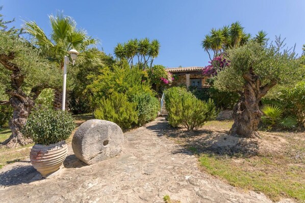 Villa | Exterior