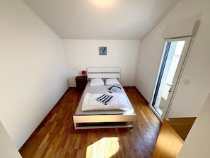1 bedroom, iron/ironing board, bed sheets