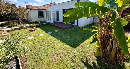 Bright house with garden