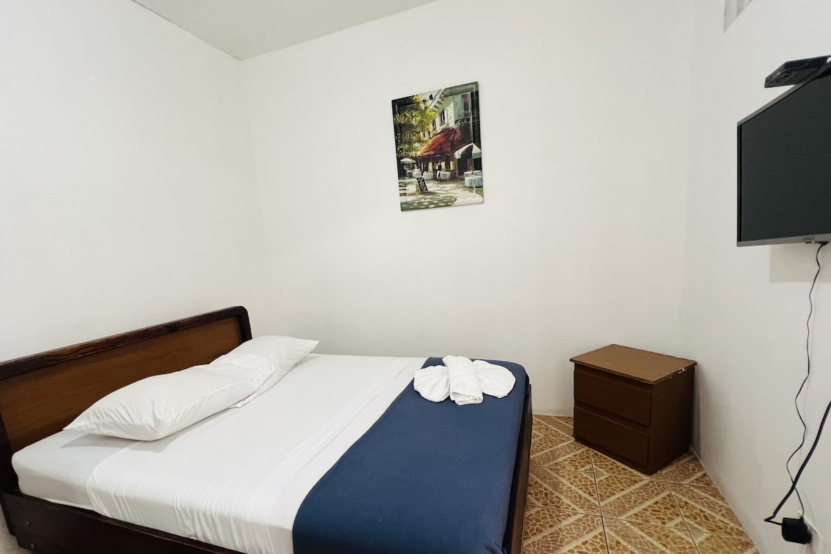 Kamar Double Basic | Wi-Fi gratis